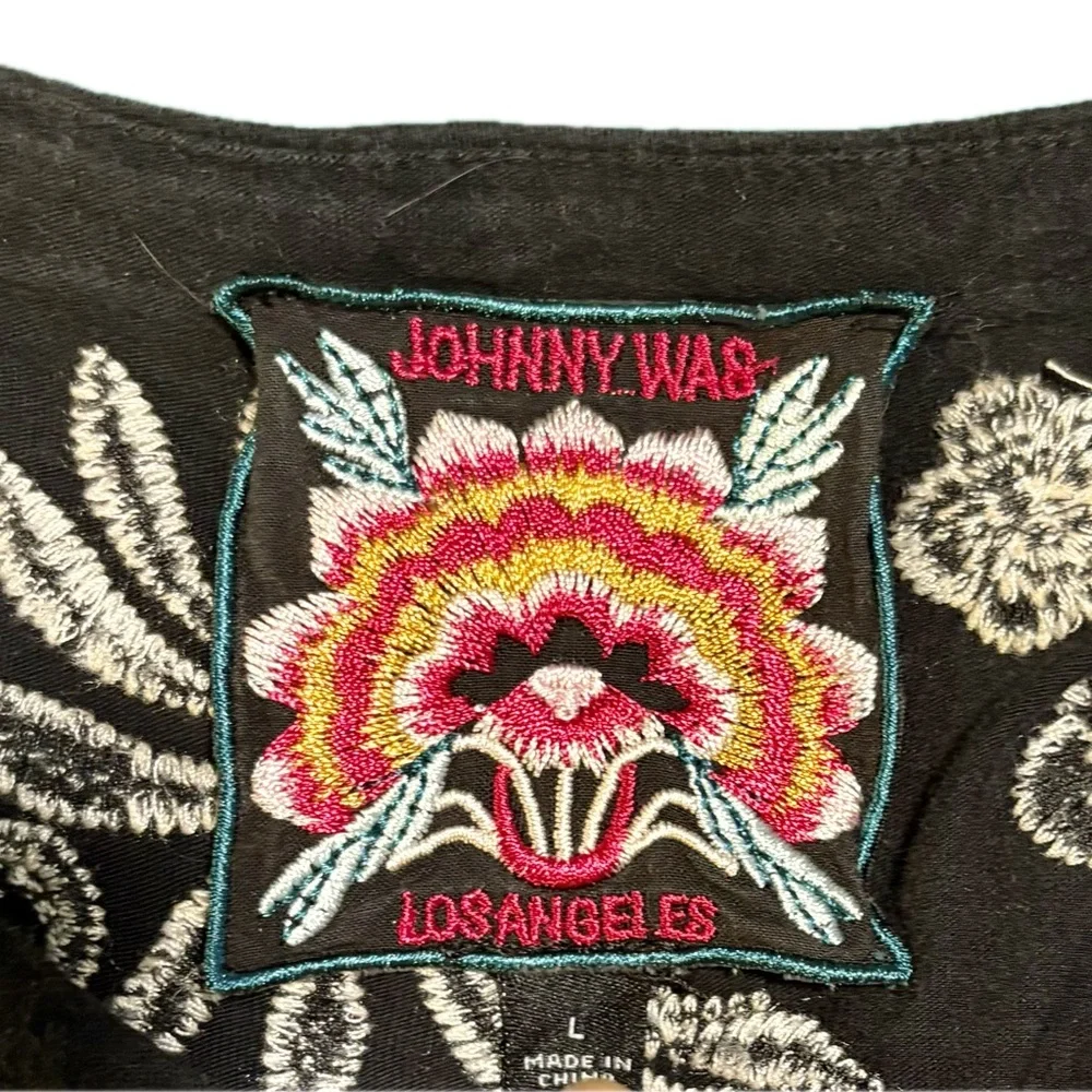 Johnny Was Embroidered Black & White Henley Sz L - Picture 5 of 7